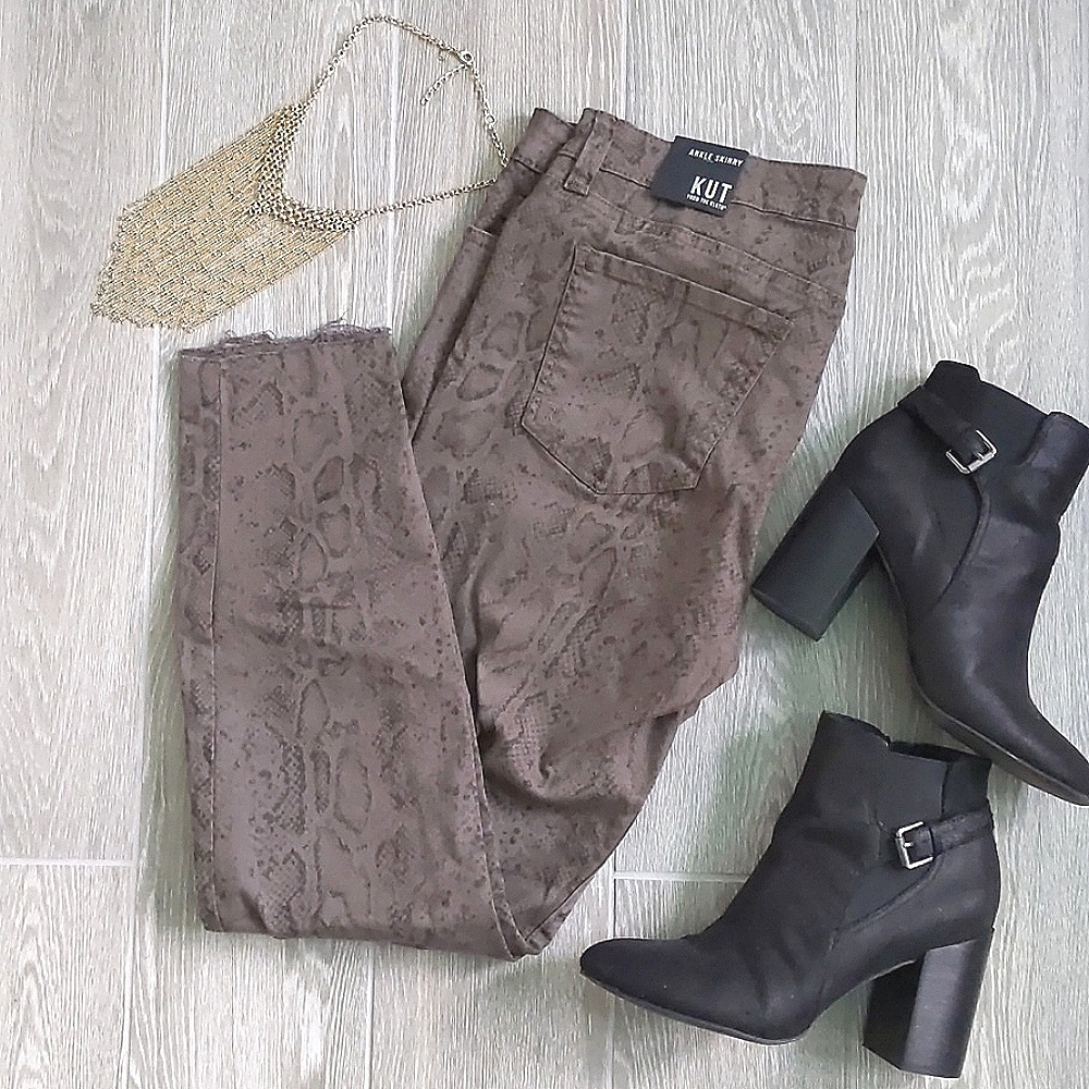 Kit From the Kloth Dayna Printed Skinny